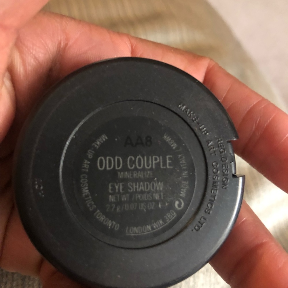 M·A·C Eye shadow - Picture 5 of 16